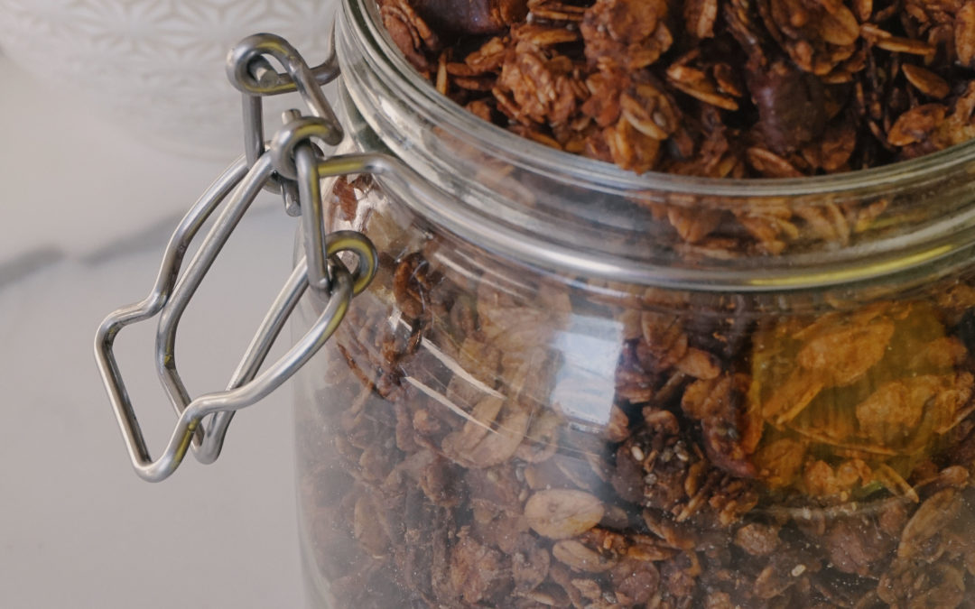 Recette : Granola au chocolat maison (sans sucres raffinés)